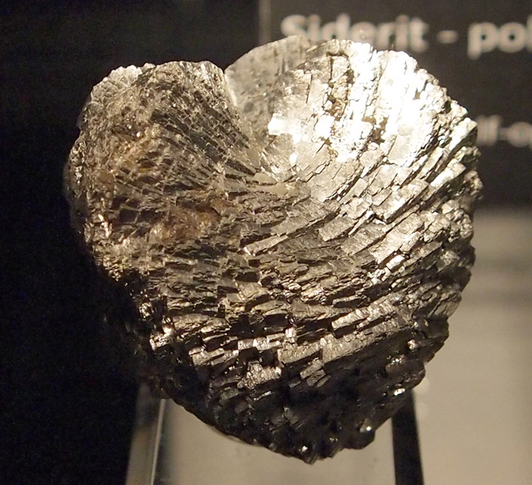 Arsenopyrite, a gray/white mineral