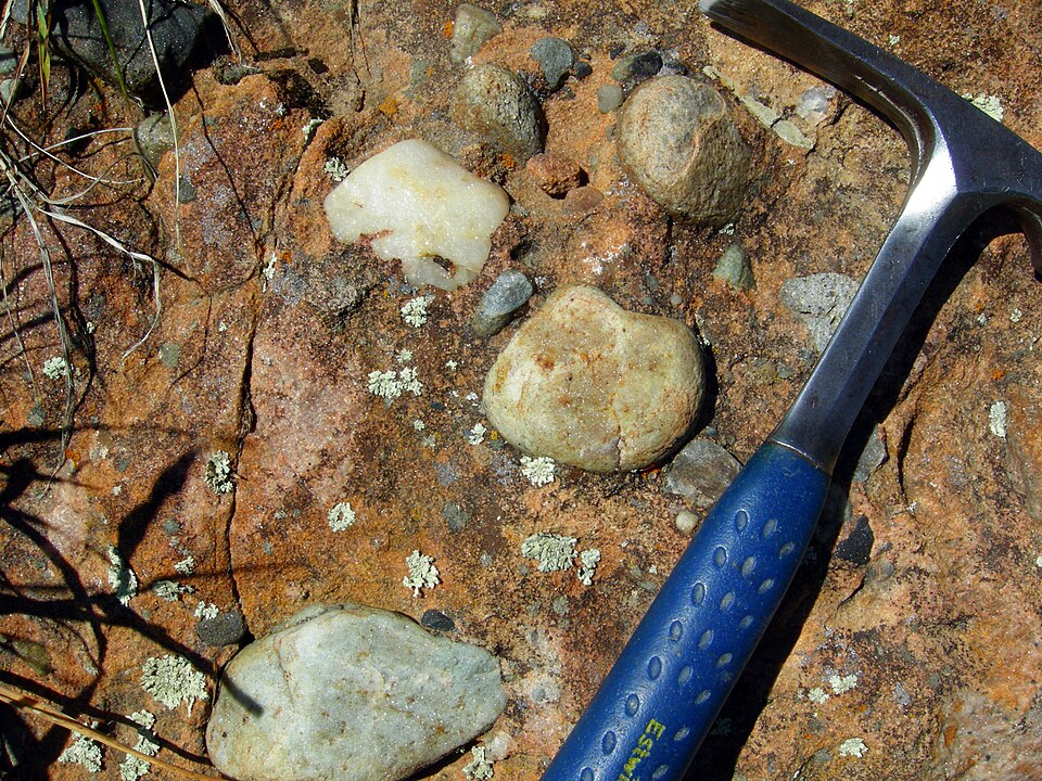 Conglomerate, a brown/gray mineral