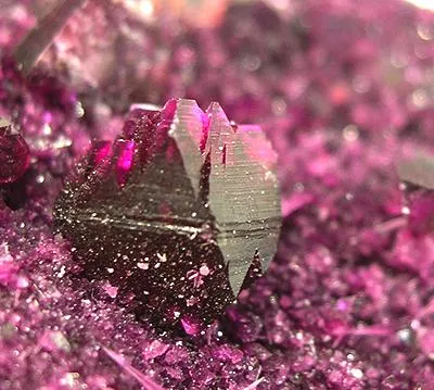 Erythrite