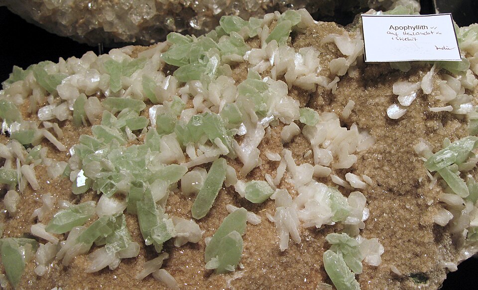 Heulandite