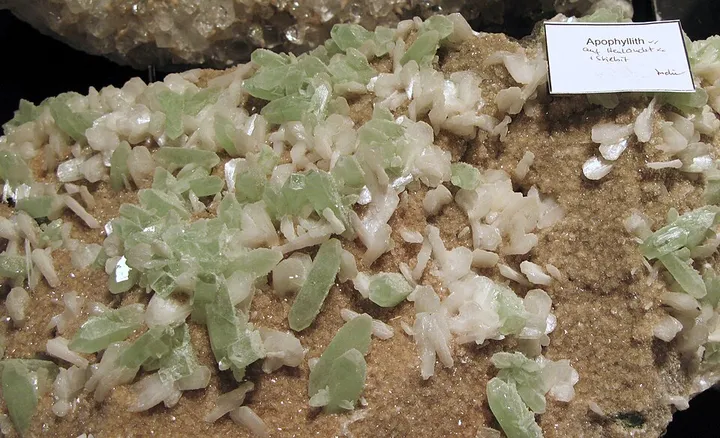 Heulandite
