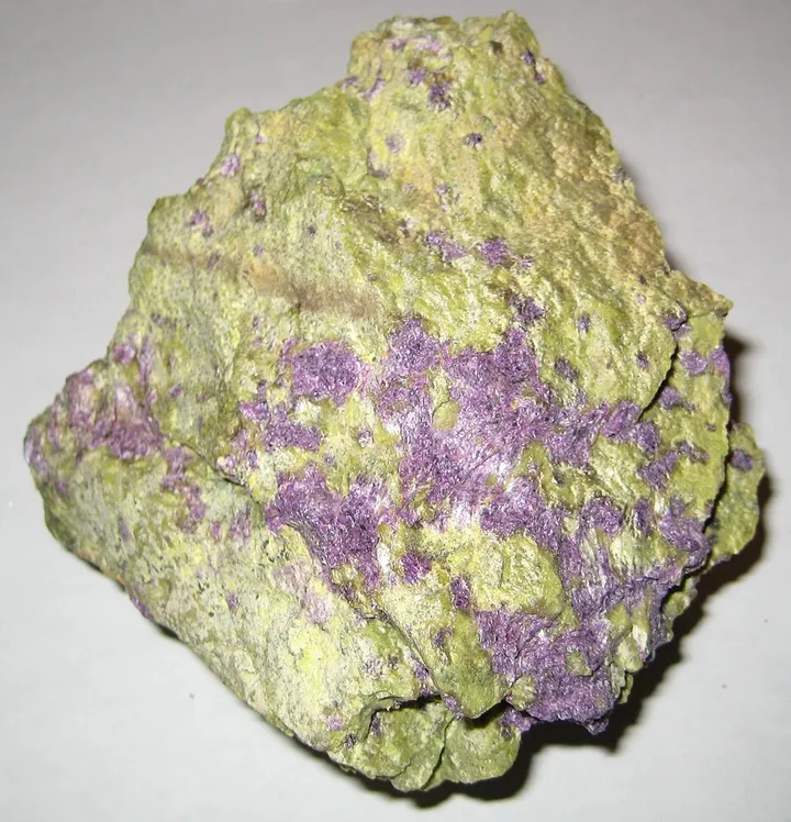 Stichtite