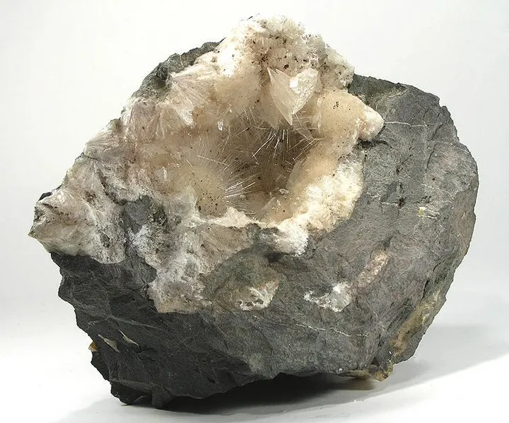 Thomsonite