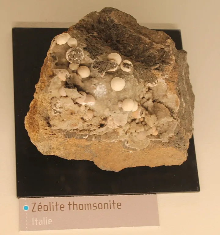 Thomsonite