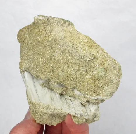 Tremolite